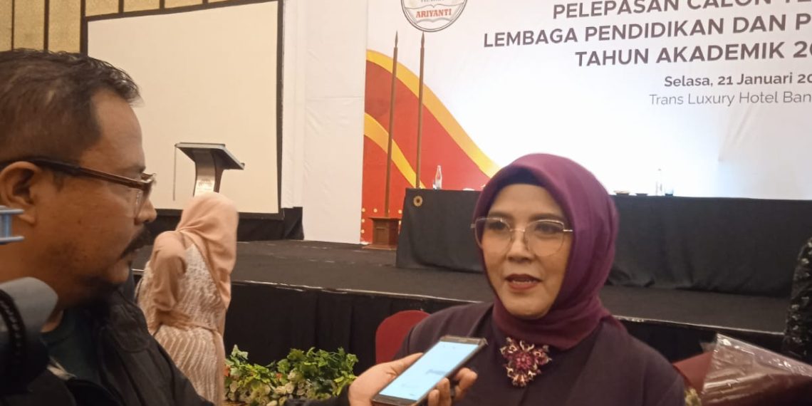 Wisuda Ke 42 LPP Ariyanti Bandung, Lulusannya Banyak Terserap Dunia Kerja