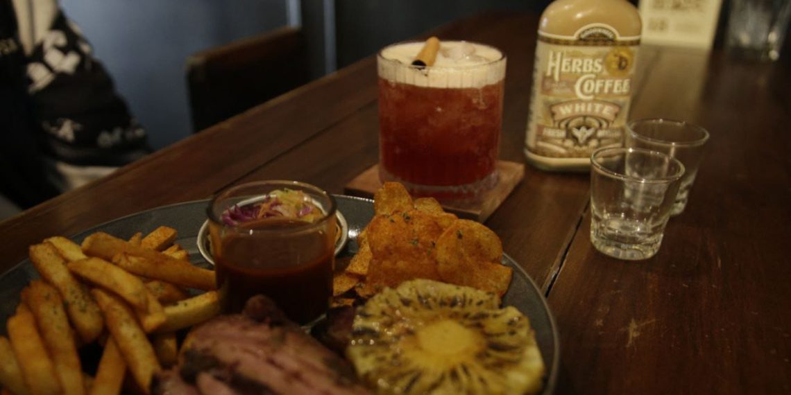 Surga BBQ Texas di Bandung dengan Brisket Andalan yang Meleleh di Mulut