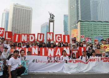 DPR Usulkan Gerbong Perokok, Kebijakan Aneh yang Mengancam Kesehatan Publik