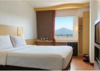 Staycation Asik di Bandung, Ngopi Sambil Lihat Gunung Tangkuban Perahu